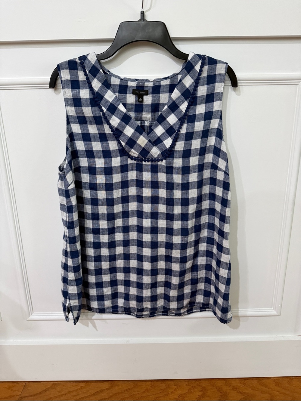 Talbots Navy & White Gingham Sleeveless V-Neck Top